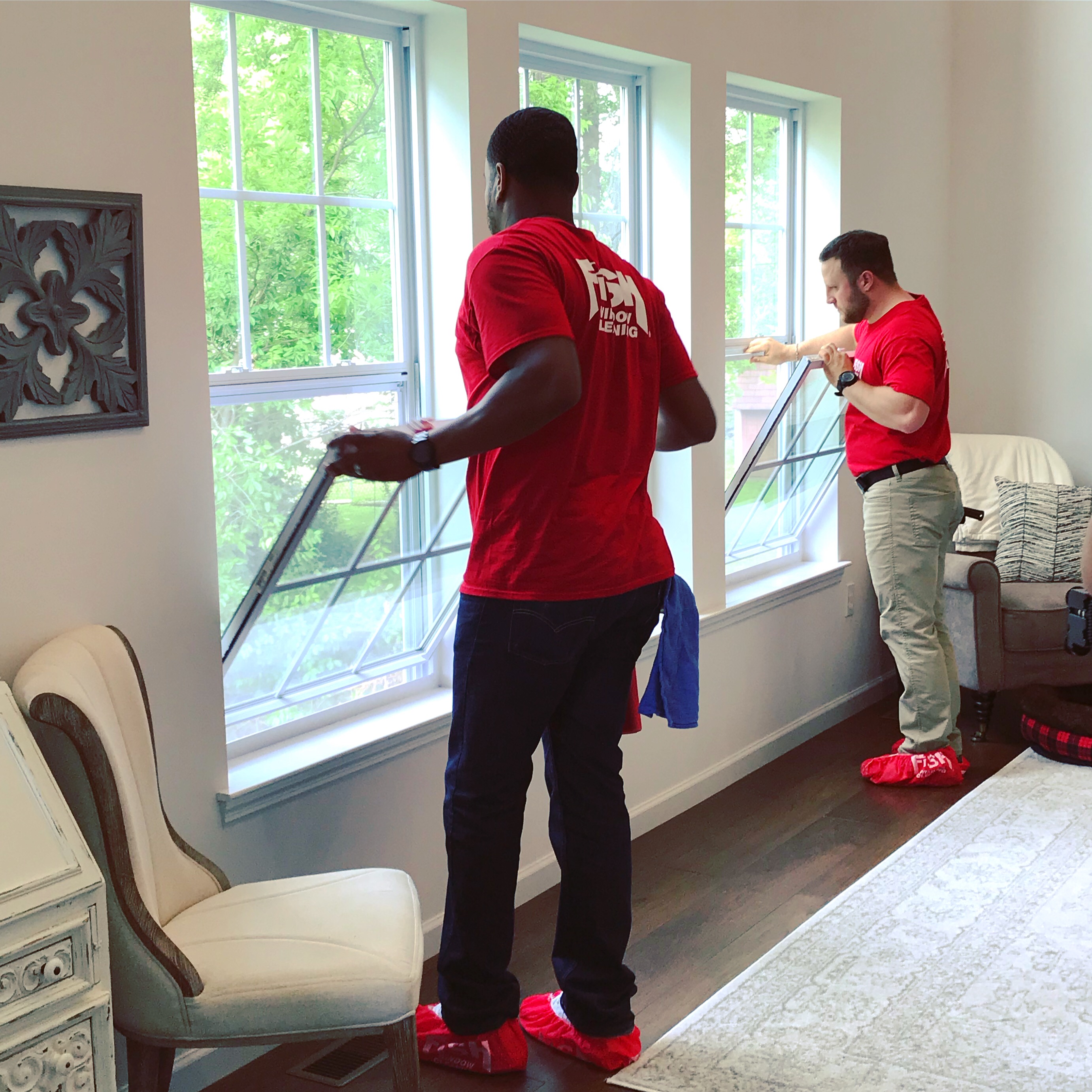 Cleaning DoublePane Windows is Tricky Here's What You Should Know Fish Window Cleaning